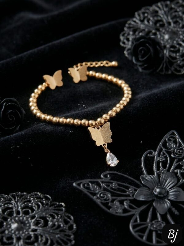 Fancy Beautiful Gold Plated Butterfly Locket Set For Her